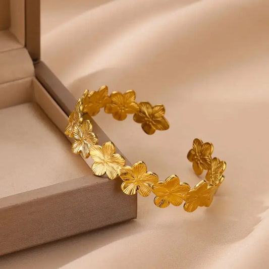 Gold Vintage Flower Bangle